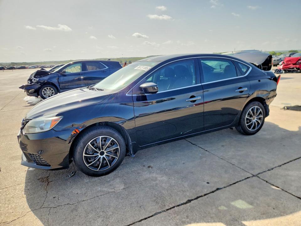 2016 Nissan Sentra — фото 1