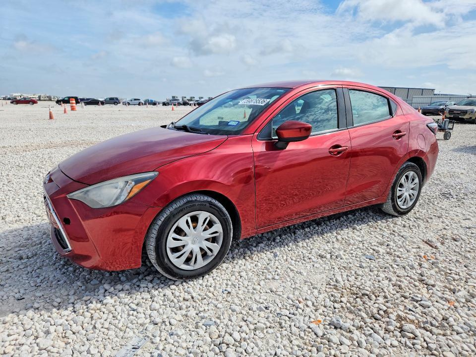 2019 Toyota Yaris — фото 1