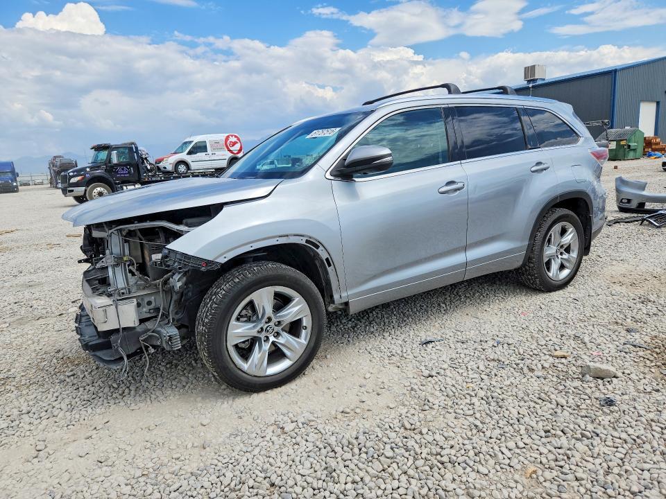 2016 Toyota Highlander — фото 1