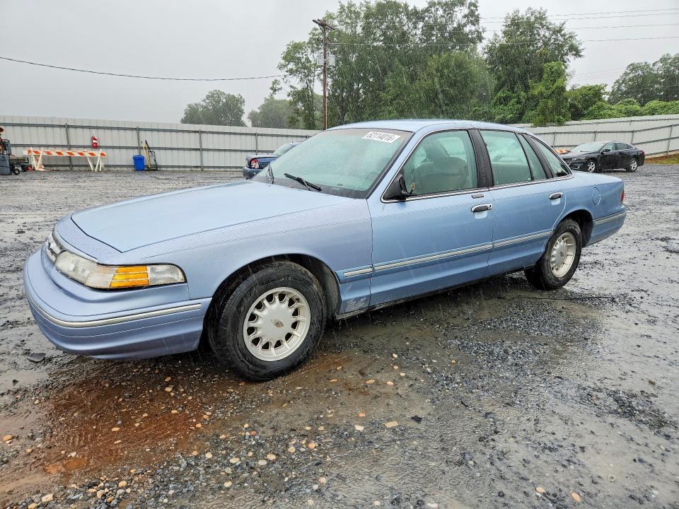 Ford Crown Victoria