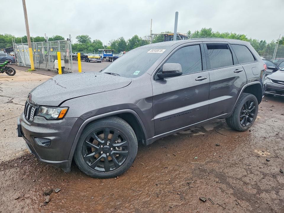 2021 Jeep Grand Cherokee — фото 1