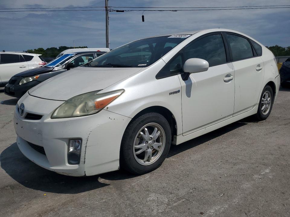 2010 Toyota Prius — фото 1