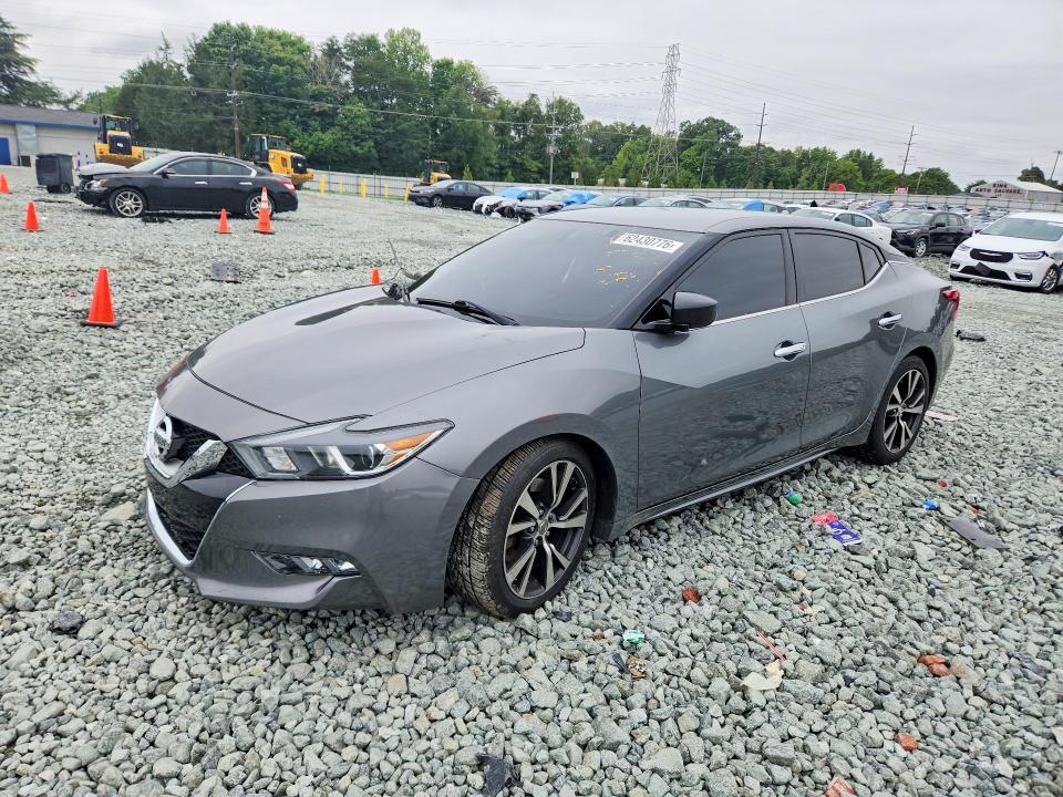 Nissan Maxima