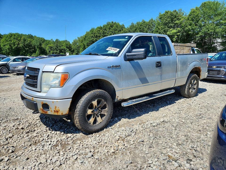 2013 Ford F150 — фото 1