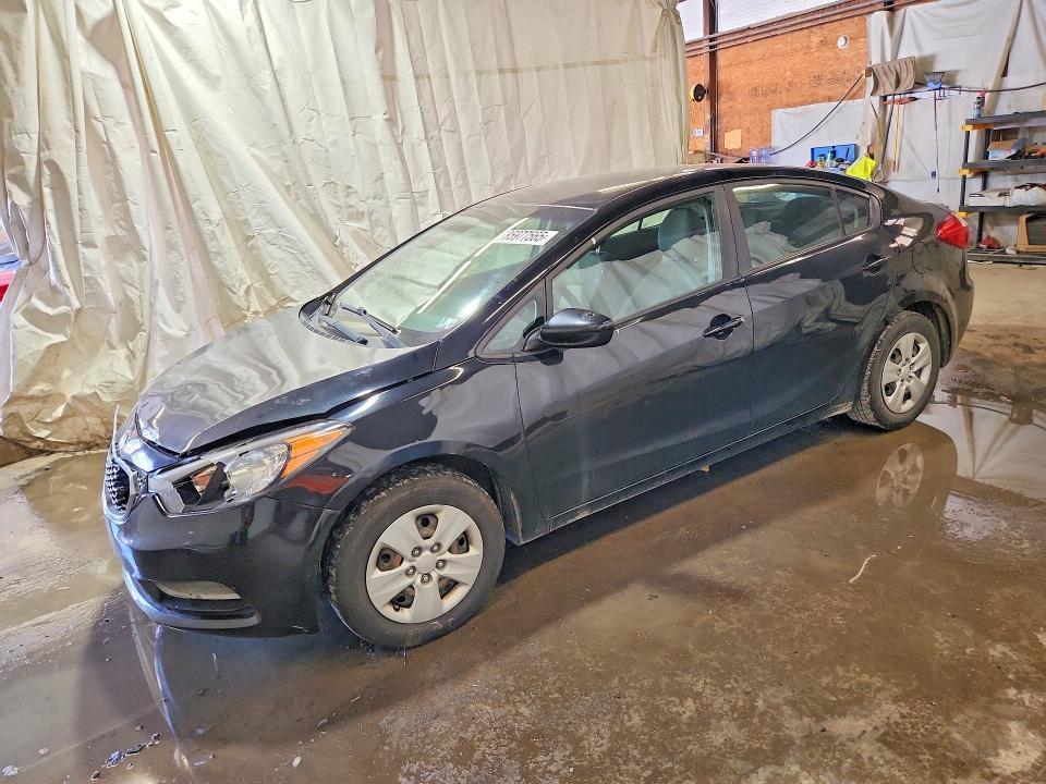 2015 Kia Forte — фото 1