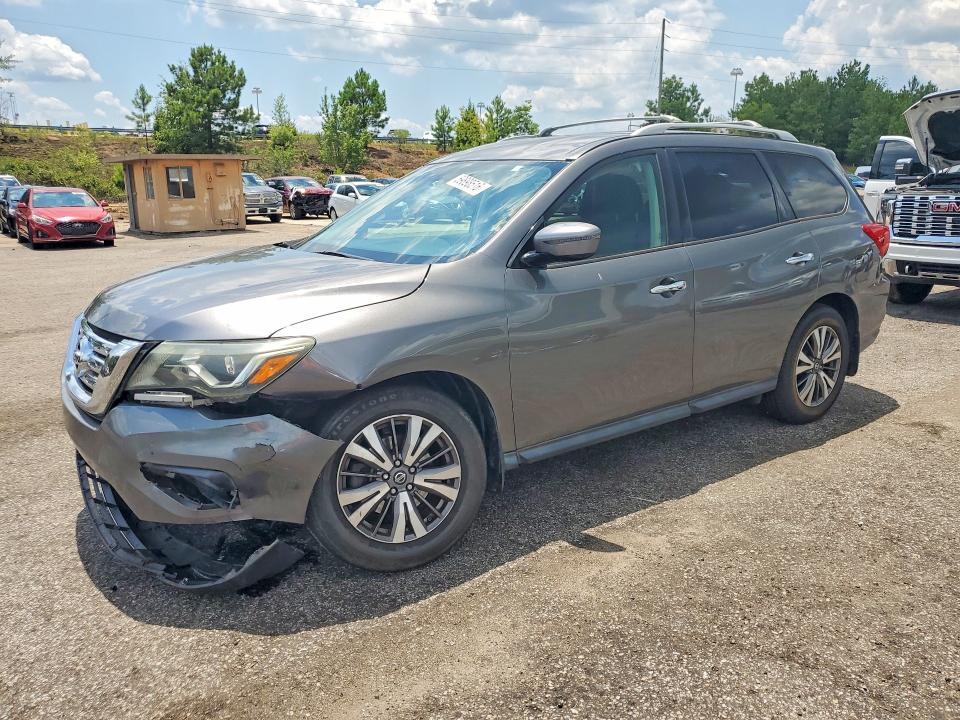 2017 Nissan Pathfinder — фото 1