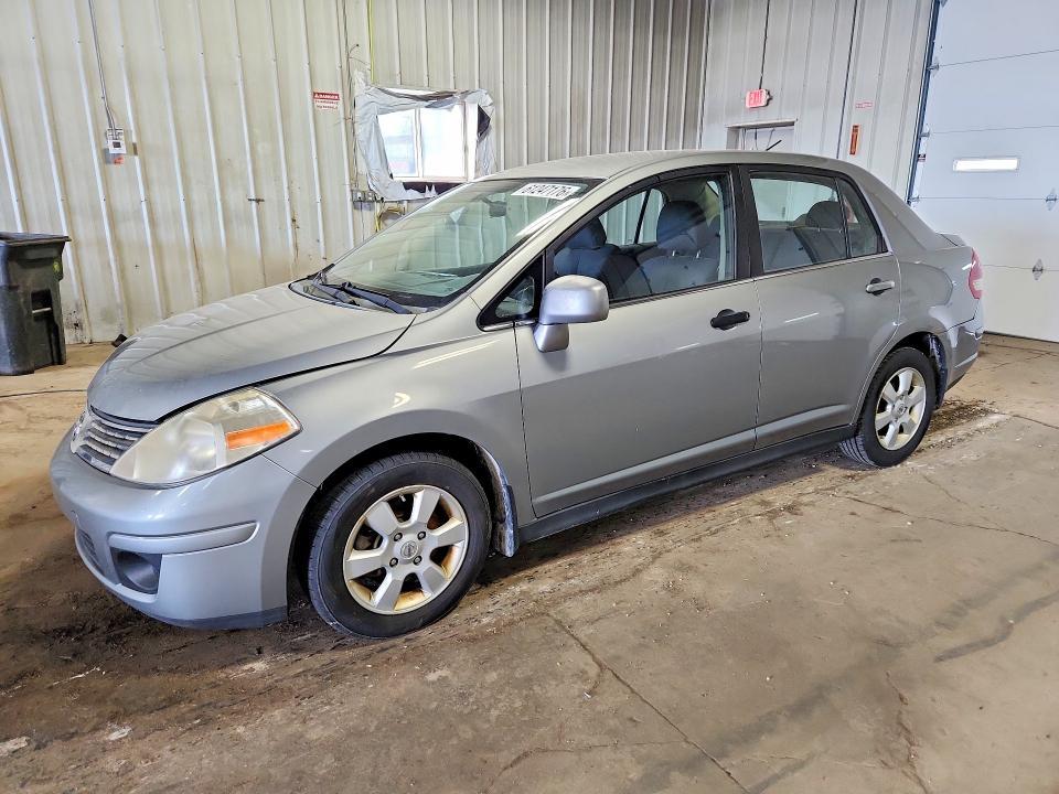 2008 Nissan Versa — фото 1