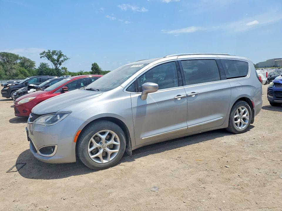 Chrysler Pacifica