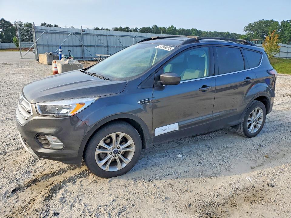 2018 Ford Escape — фото 1