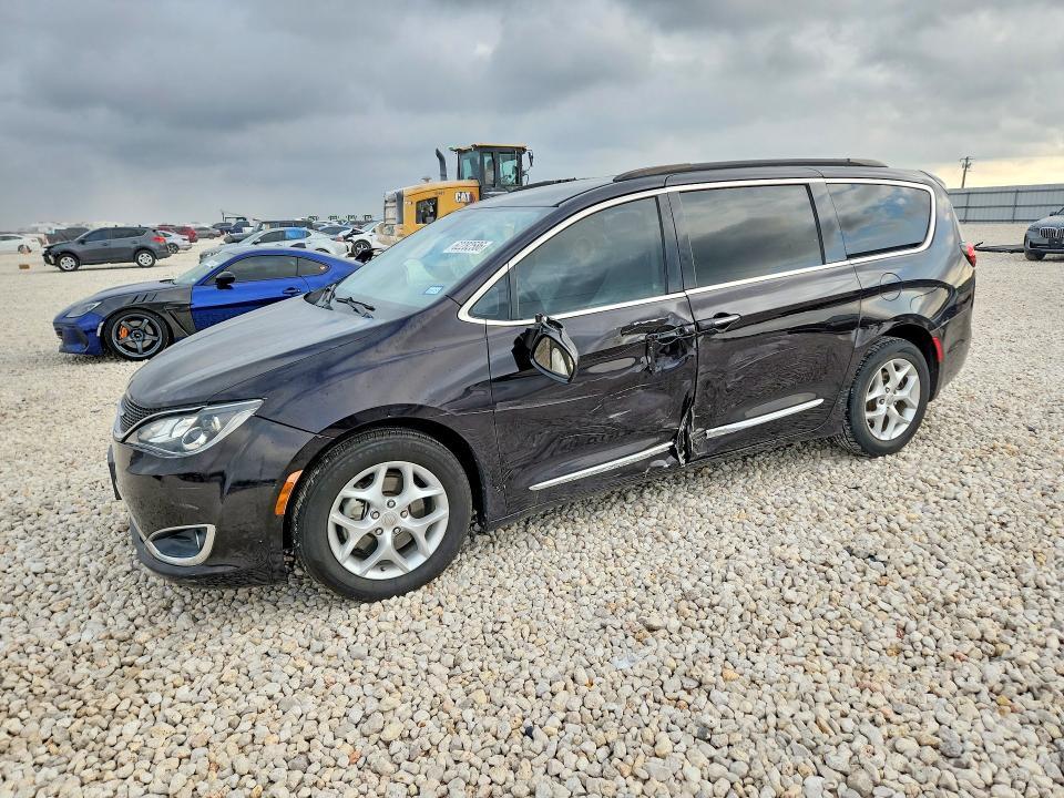 2017 Chrysler Pacifica — фото 1