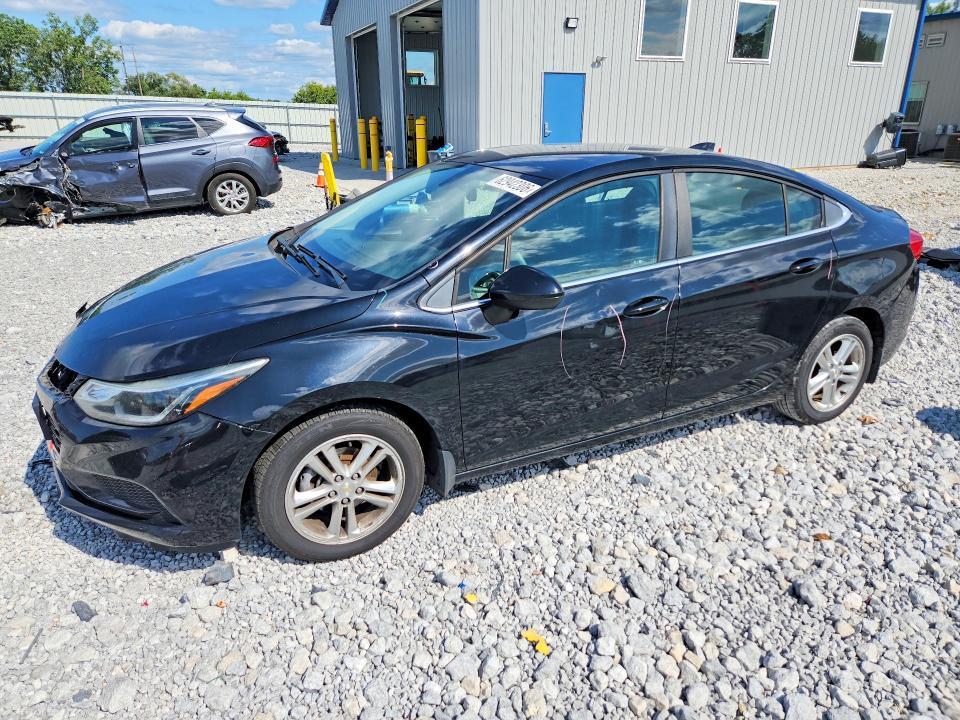 2018 Chevrolet Cruze — фото 1