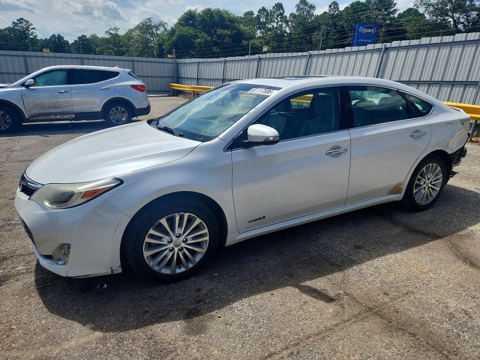2015 Toyota Avalon Hybrid — фото 1