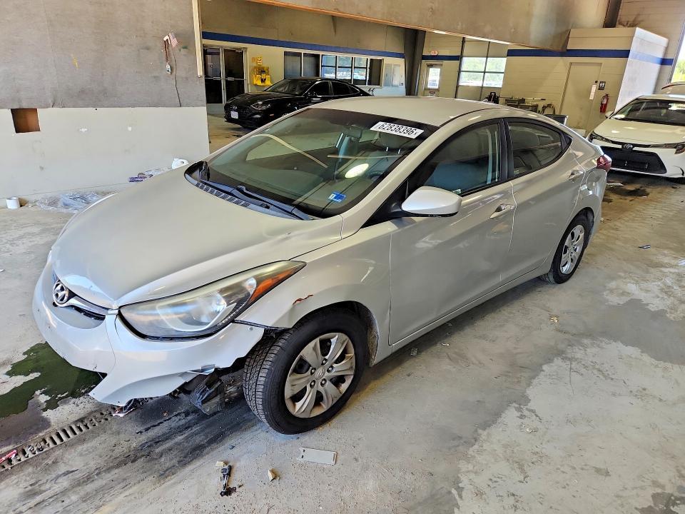 2016 Hyundai Elantra — фото 1