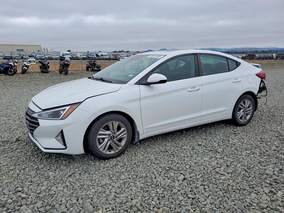2020 Hyundai Elantra — фото 1