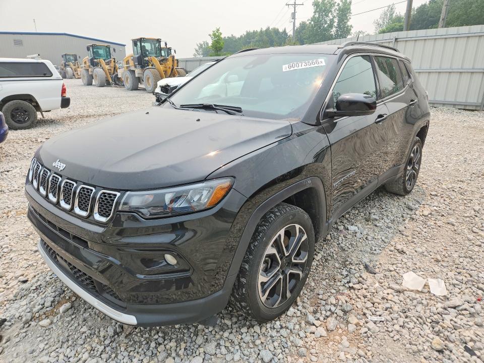 2023 Jeep Compass — фото 1