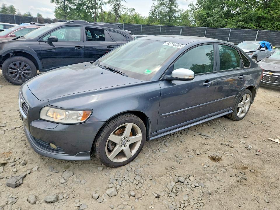 Volvo S40