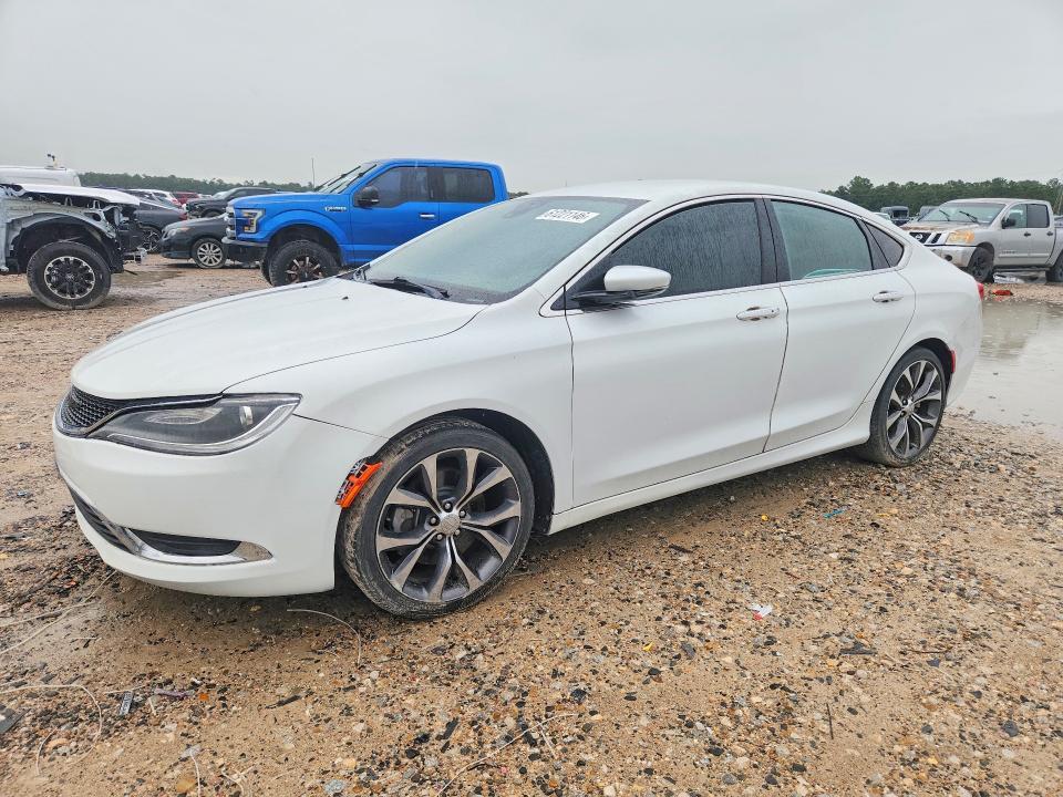 Chrysler 200