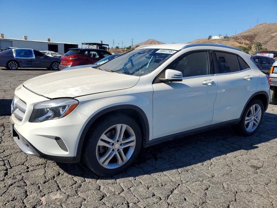 2017 Mercedes-Benz Gla — фото 1