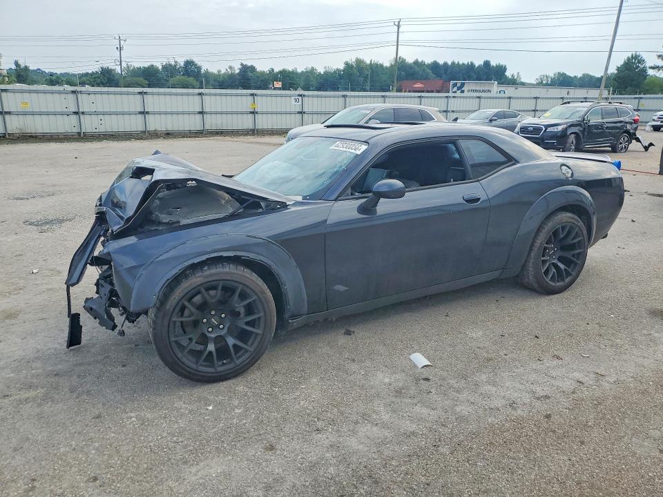 2016 Dodge Challenger — фото 1