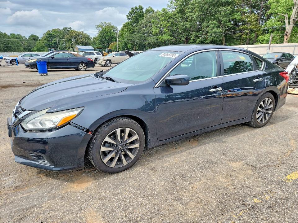2017 Nissan Altima — фото 1