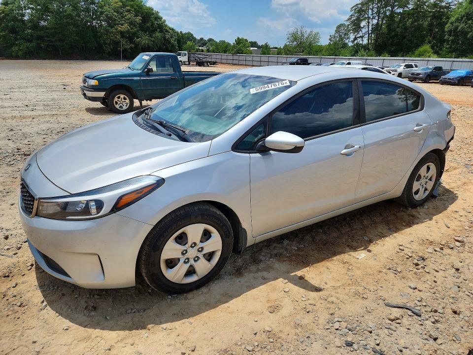 2017 Kia Forte — фото 1