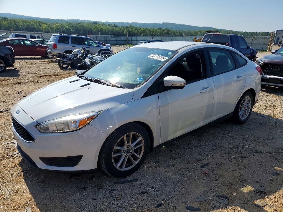 2015 Ford Focus — фото 1