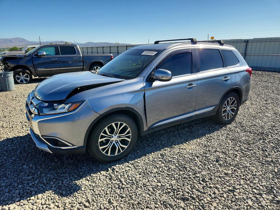 2016 Mitsubishi Outlander — фото 1