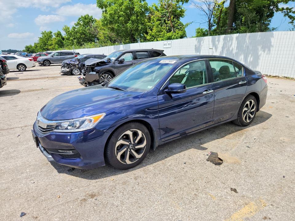 2017 Honda Accord — фото 1