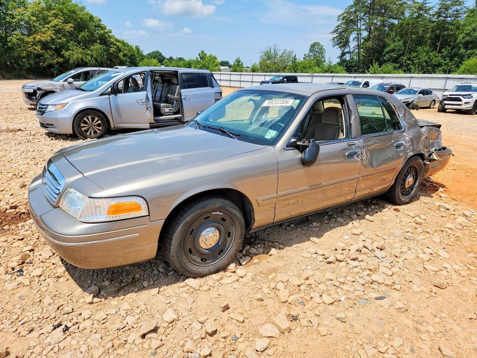Ford Crown Victoria