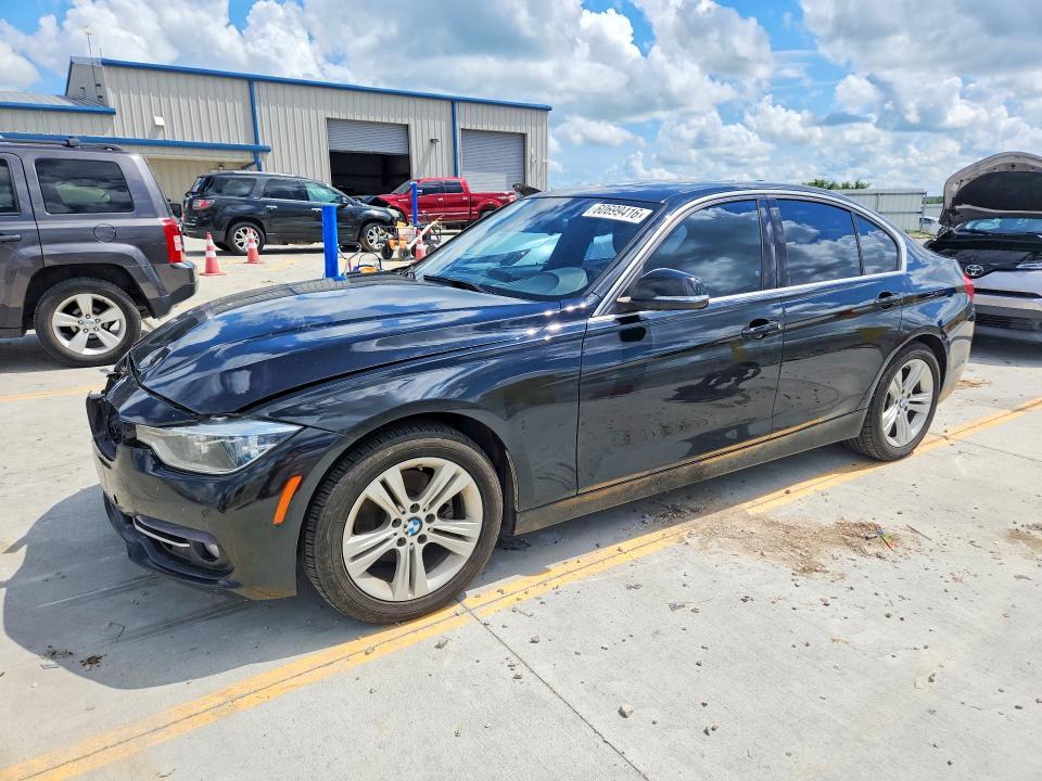 2017 BMW 330 — фото 1
