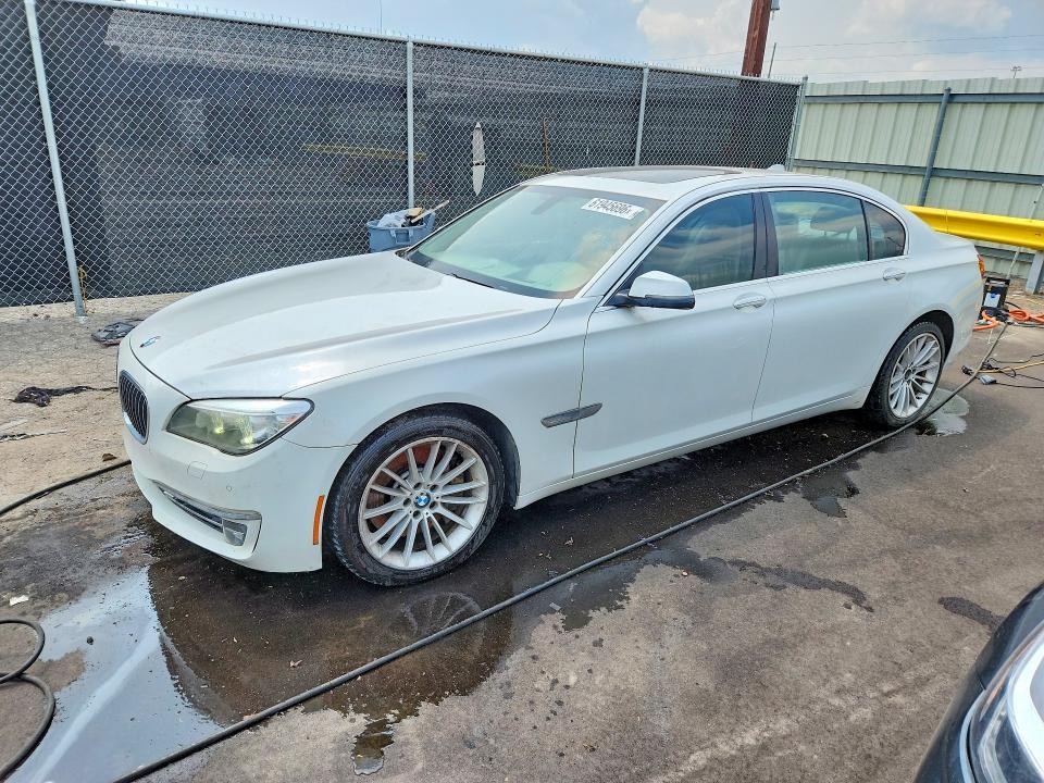 BMW 750