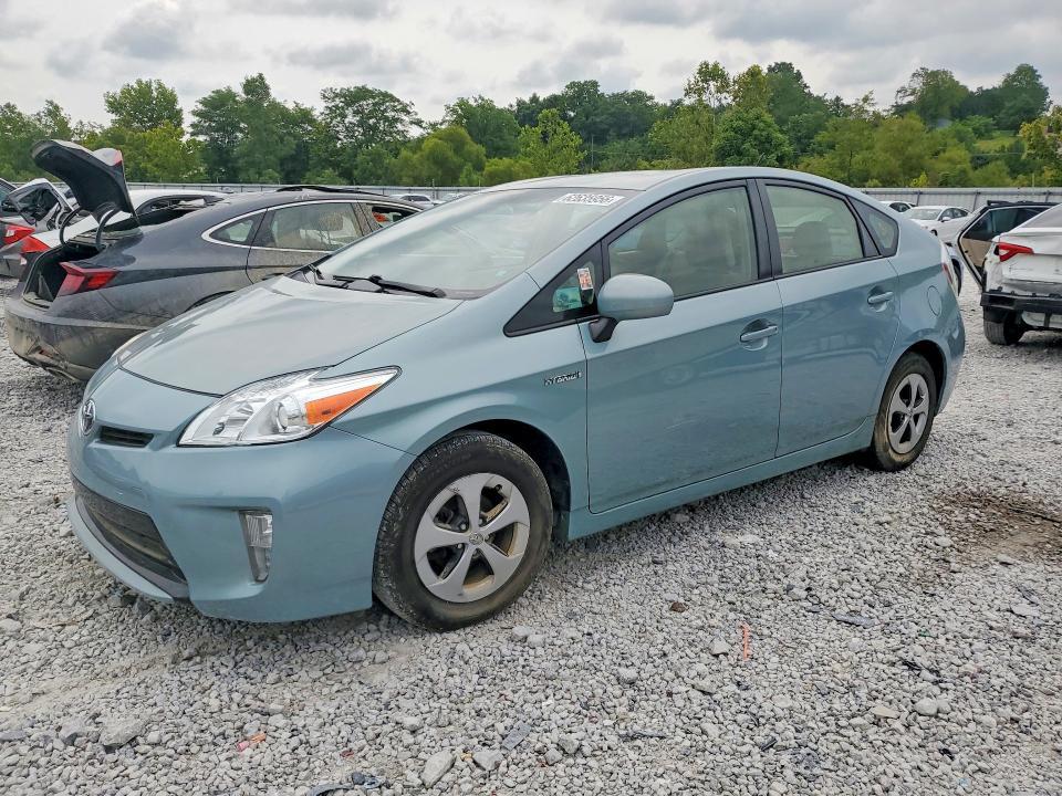 2012 Toyota Prius — фото 1