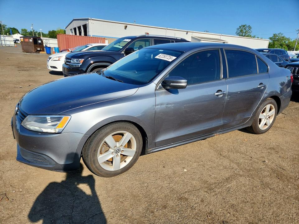 2012 Volkswagen Jetta — фото 1