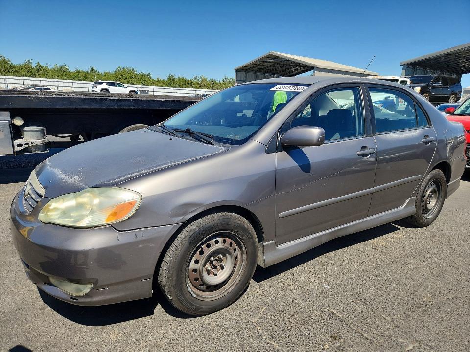 2004 Toyota Corolla — фото 1