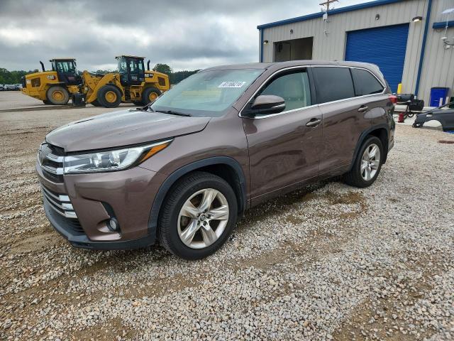 2017 Toyota Highlander — фото 1