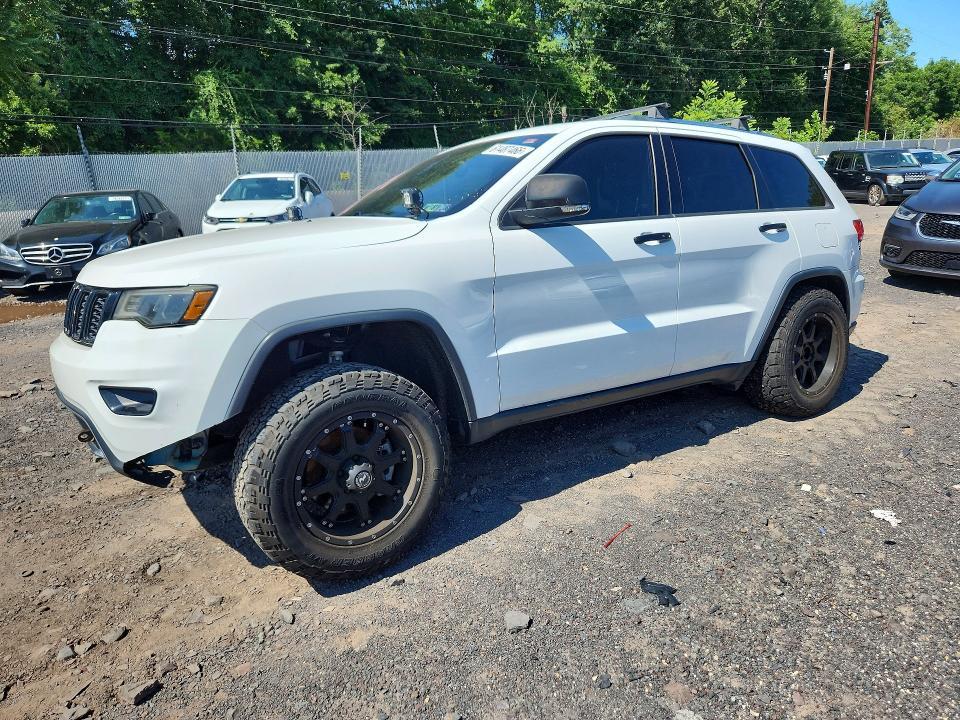 2018 Jeep Grand Cherokee — фото 1