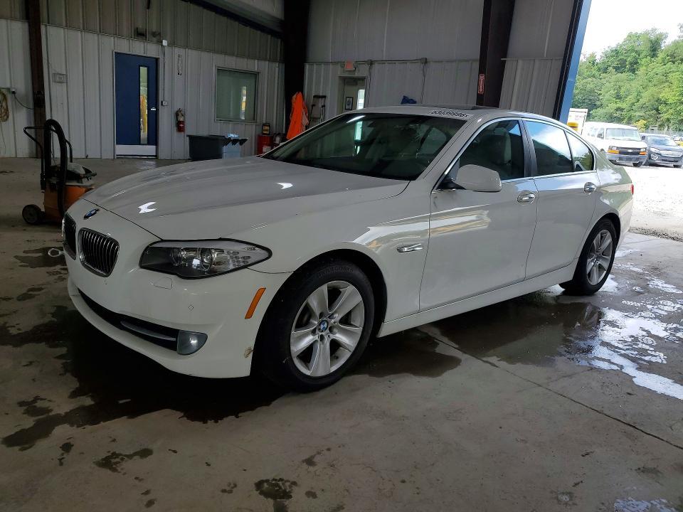 BMW 528