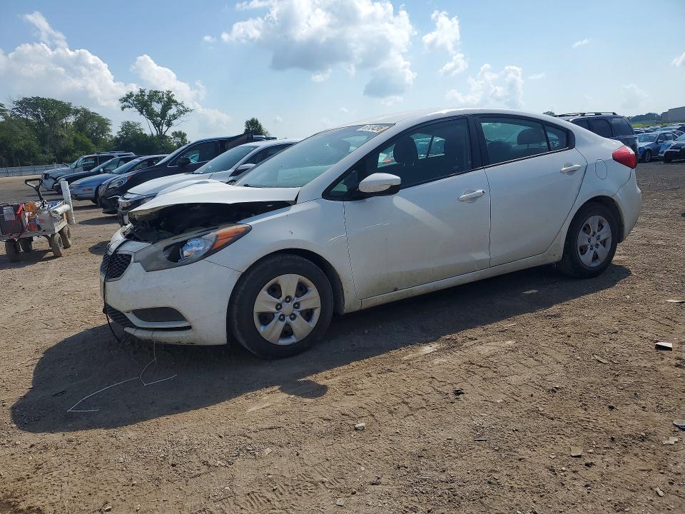 2016 Kia Forte — фото 1