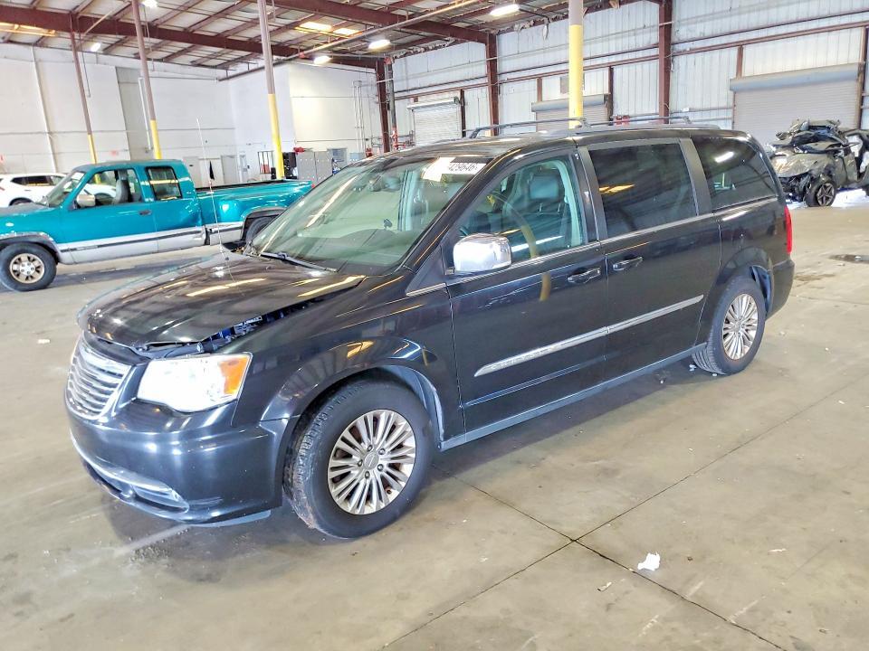 2015 Chrysler Town Country — фото 1