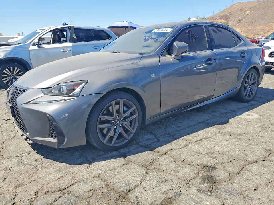2017 Lexus Is — фото 1