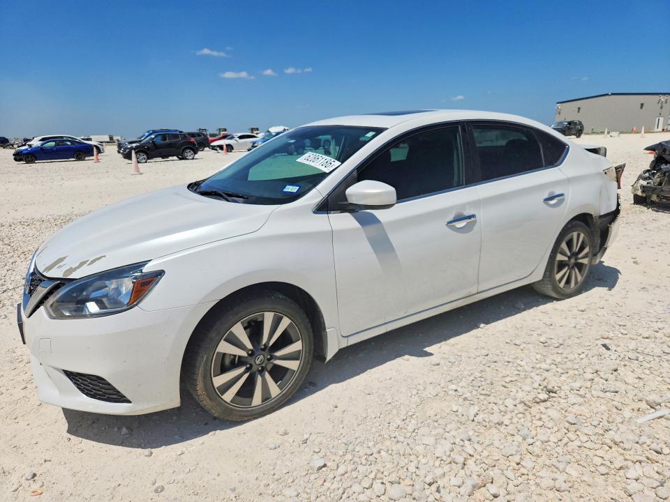 2019 Nissan Sentra — фото 1