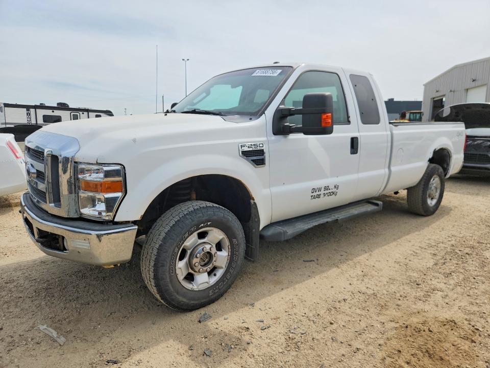 2010 Ford F250 — фото 1
