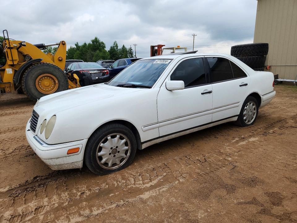 Mercedes-Benz E