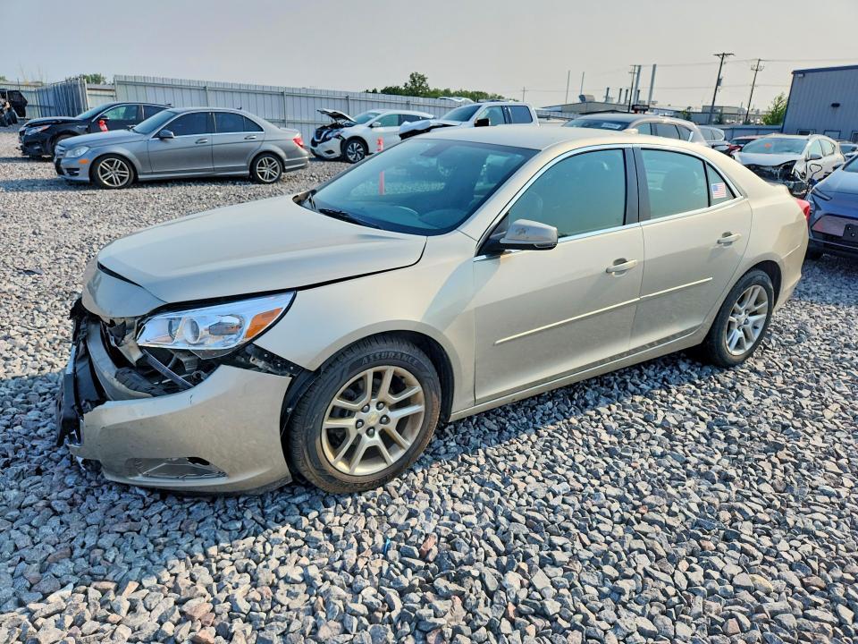 2015 Chevrolet Malibu — фото 1