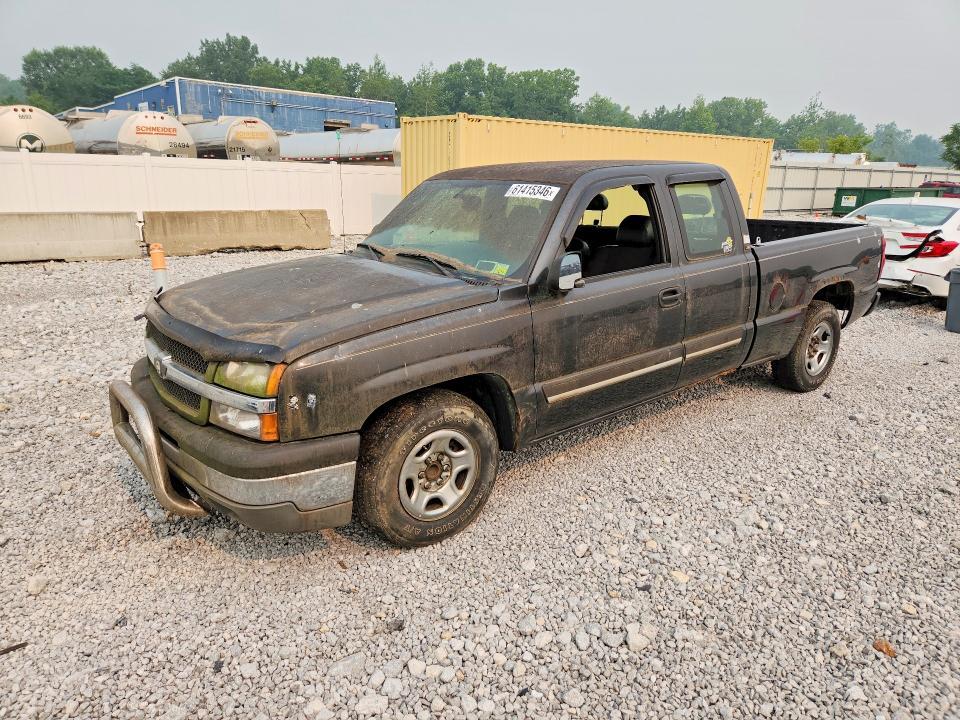 2004 Chevrolet Silverado — фото 1