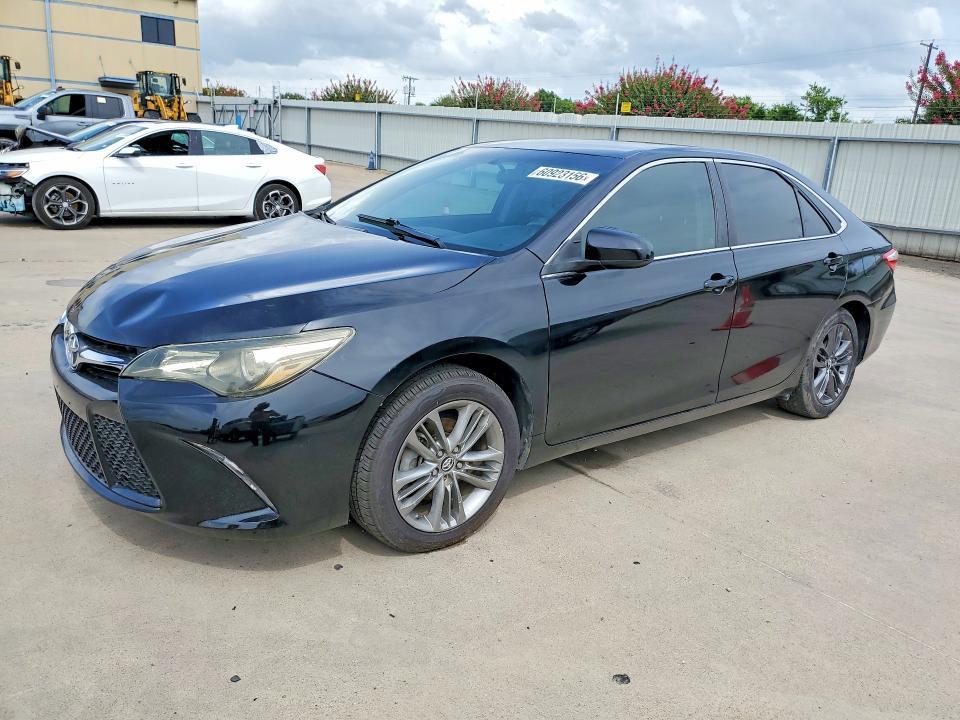 2017 Toyota Camry — фото 1