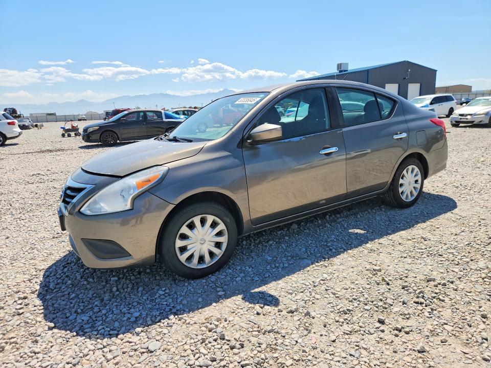 Nissan Versa