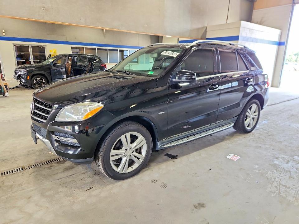 2012 Mercedes-Benz Ml — фото 1