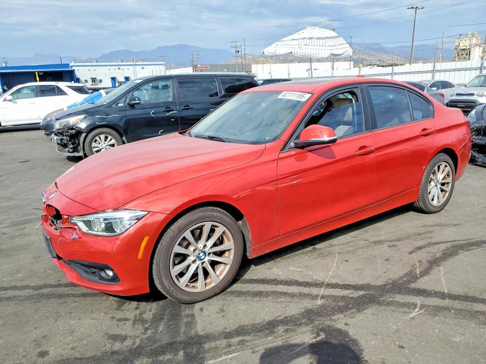 2018 BMW 320 — фото 1