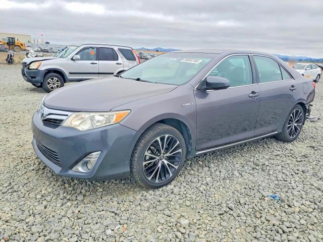2013 Toyota Camry Hybrid — фото 1